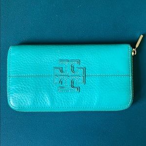 Tory Burch wallet